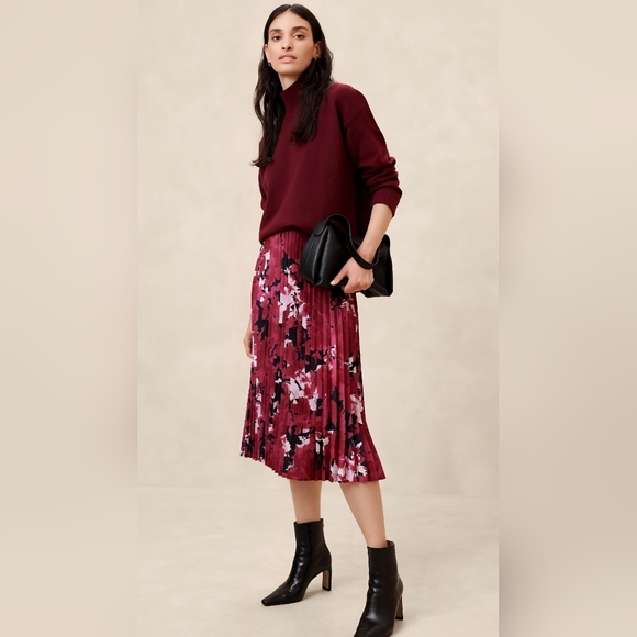 Banana Republic Floral Pleated Skirt - Picture 6 of 6
